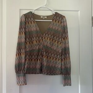 Gimmicks by BKE metallic zigzag jacquard blouse, medium